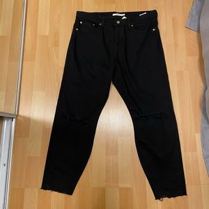 Levi’s cropped jeans